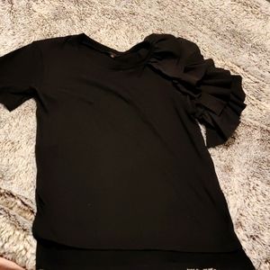 Black OnTwelfth Top w/Ruffled One Sleeved